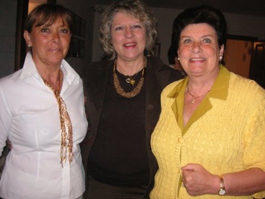 2007 05 Luciana Maria_Luisa Marisa.JPG